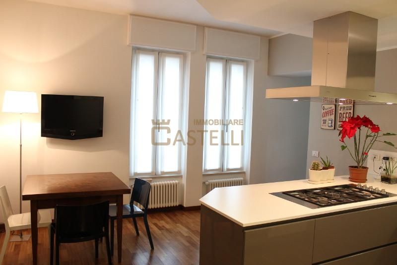 4 Locali - Viale Bligny 