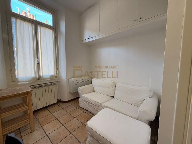 2 Locali - Via Orti